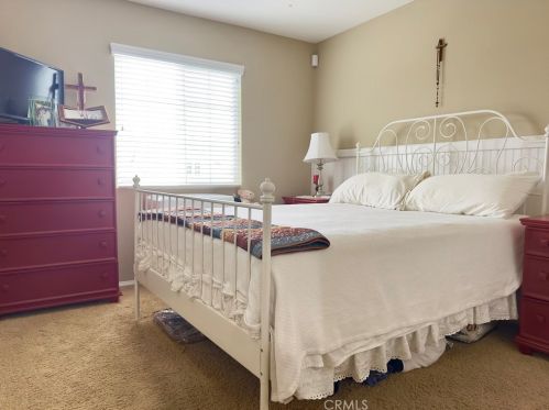 3851 Bluff St, Perris CA 92571-7595 exterior