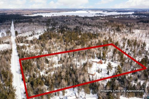 6744 Cook Lk Rd, Duluth MN 55803-9452 exterior