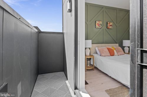 327 Upshur St, Washington DC 20011-5316 exterior