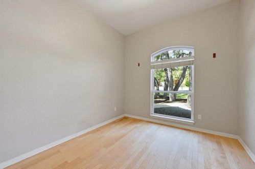 6405 Abilene Trl, Austin TX 78749-2845 exterior