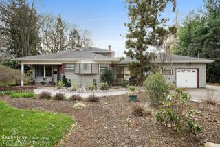 124 Hillside Ave, Metuchen NJ  08840-1935 exterior