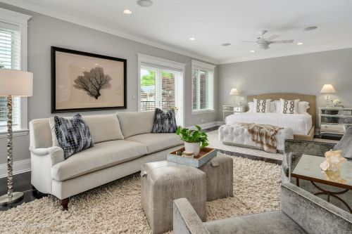 3720 Greenview Ave, Chicago IL 60613-3610 exterior