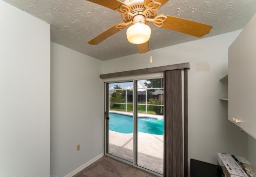 2251 Mcmaster St, Fort Pierce FL  34952-6845 exterior