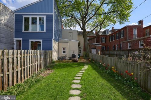 433 Walnut St, Lancaster PA 17603-3362 exterior