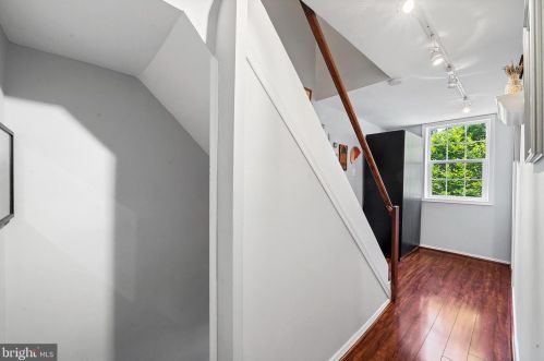 610 Federal St, Philadelphia PA 19147-4844 exterior