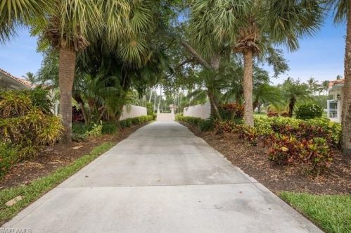 3165 Andorra Ct, Naples FL 34109-1386 exterior