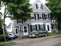 36 High St, Newton, MA 02461-1939