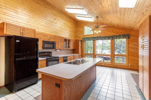 441 Sunset Rd, Ely MN 55731-8264 exterior