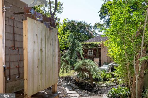 210 Brookletts Ave, Easton MD 21601-2915 exterior