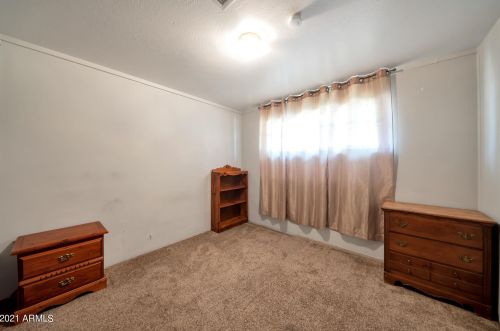 2320 40 Ave, Phoenix AZ 85009-4025 exterior