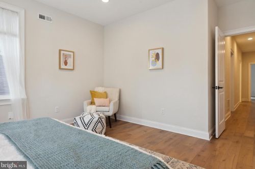 5010 Hazel Ave, Philadelphia PA  19143-1622 exterior