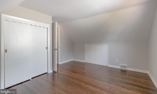 1871 Arena Dr, Trenton NJ 08610-2605 exterior