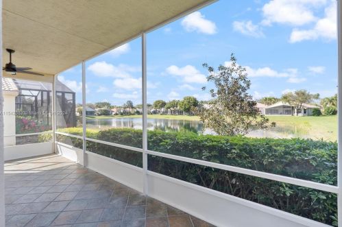 6635 Bali Hai Dr, Boynton Beach FL 33437-7046 exterior