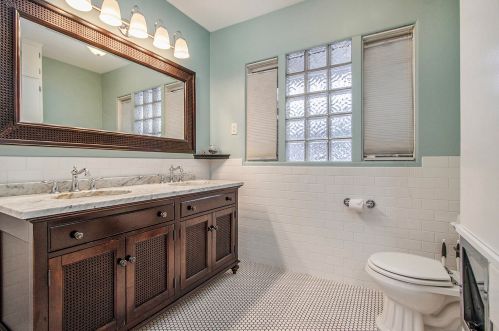 2804 Bronson Blvd, Kalamazoo MI  49008-2360 exterior