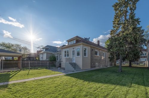 715 92nd St, Chicago IL  60619-7603 exterior