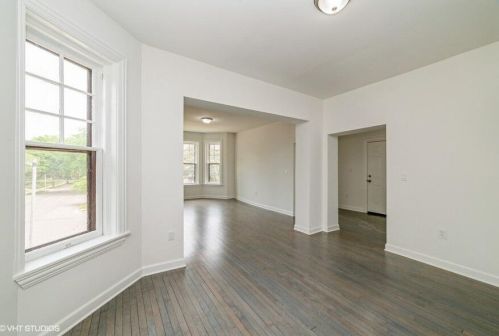 2803 Belleview Pl, Milwaukee WI  53211-3803 exterior