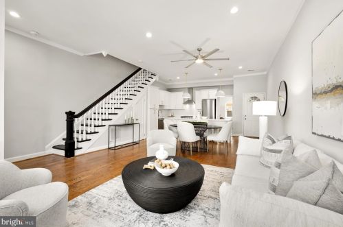 86 P St, Washington, DC 20024-3526