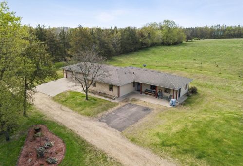 11922 Arcola Trl, Stillwater, MN 55082-9525