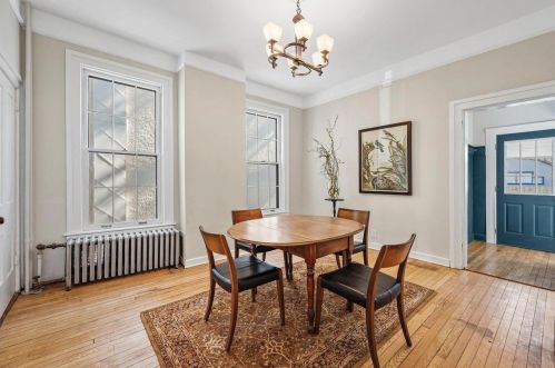 945 Jenifer St, Madison WI  53703-3521 exterior