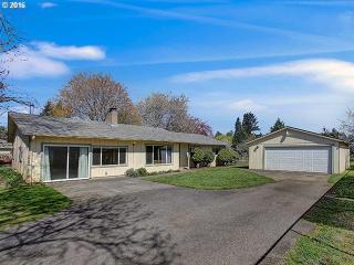 3044 143rd Ave, Portland, OR 97236-2618