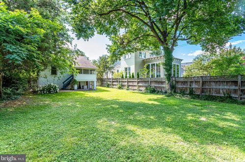 1801 Commonwealth Ave, Alexandria VA 22301-1403 exterior