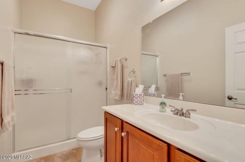 1831 Placita Canoa Azul, Green Valley AZ 85622-8079 exterior