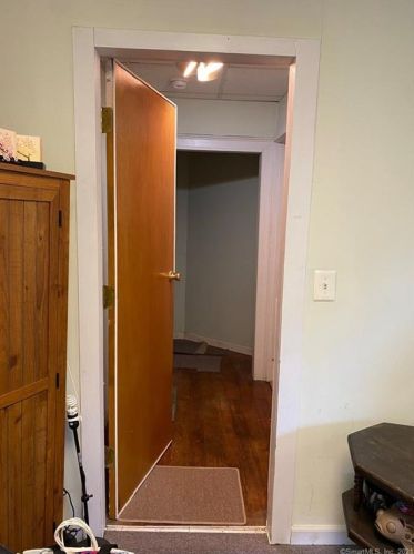 502 Main St, Torrington CT 06790-3963 exterior