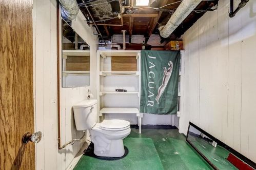 5006 Beloit Rd, Milwaukee WI 53214-5332 exterior