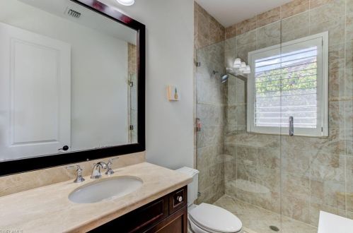 2252 Residence Cir, Naples FL 34105-3084 exterior