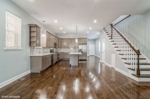 912 Monticello Ave, Chicago IL  60651-3949 exterior