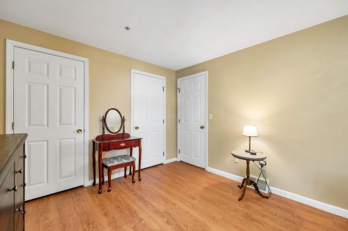 39 Frd Lndg Dr, Dover NH 03820-4552 exterior