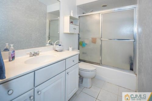 6 Clover St, Old Bridge NJ exterior