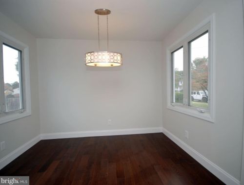 20 Fogarty Dr, Trenton NJ 08619-4320 exterior