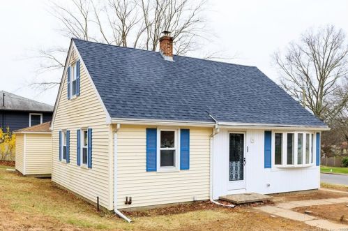 33 Palmer St, Killingly CT 06239-2732 exterior