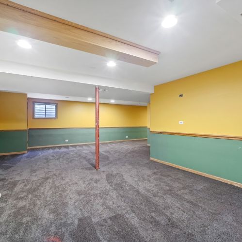 1256 Boxwood Dr, Bull Valley IL 60014-8396 exterior