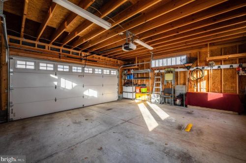 104 Monroe Ave, Alexandria VA 22301-1922 exterior