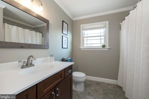 108 Muirfield Dr, Limerick PA 19468-1179 exterior