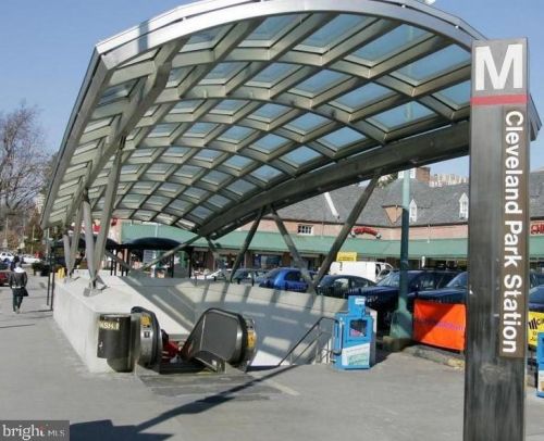 3883 Connecticut Ave, Washington DC  20008-4566 exterior