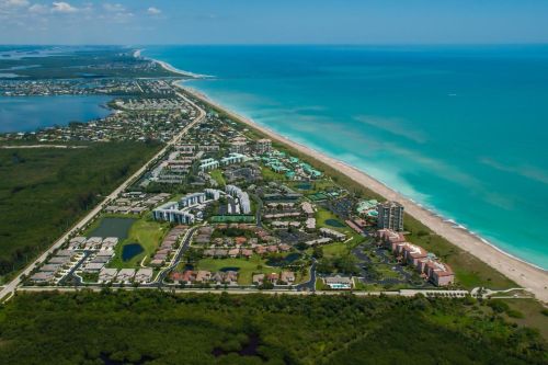 200 Southstar Dr, Fort Pierce FL 34949-9120 exterior