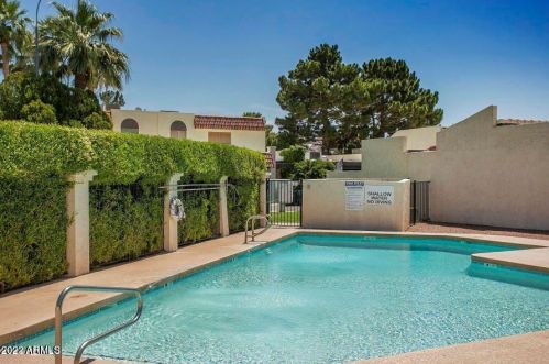 4924 Edgemont Ave, Phoenix AZ  85008-1621 exterior