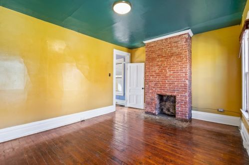 85 Wyoming St, Pittsburgh PA 15211-1700 exterior