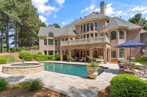 711 Henley Fld Cir, Duluth GA 30097-5924 exterior