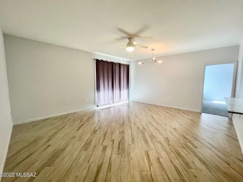 8730 Little Oak Ln, Tucson AZ  85704-0967 exterior