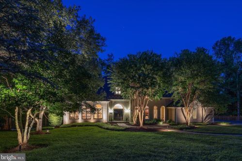 9906 Avenel Farm Dr, Rockville MD 20854-5410 exterior