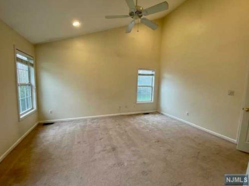 100 Cambridge Dr, Nutley NJ 07110-3913 exterior