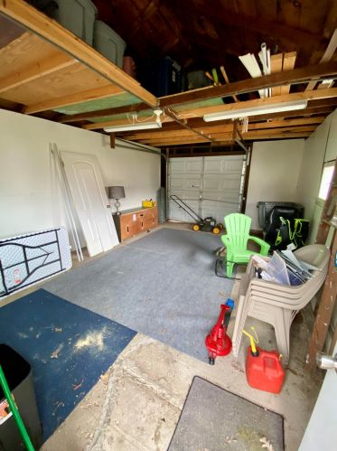 8707 Stuth Ave, Milwaukee WI 53227-3743 exterior