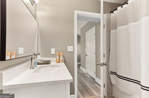 4096 Clay Dr, Atlanta GA  30360-2522 exterior