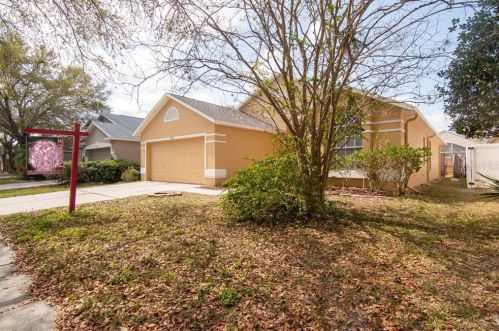 9335 Hidden Water Cir, Riverview FL 33578-3031 exterior