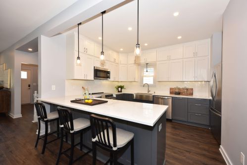 1908 Elmdale Ct, Milwaukee WI 53211-2342 exterior