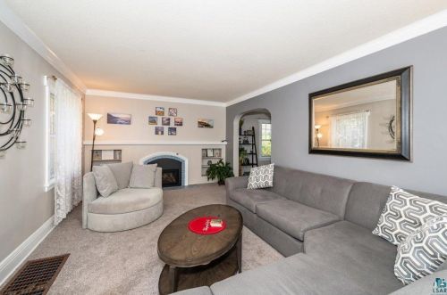 1303 20 Ave, Duluth MN 55806-2021 exterior